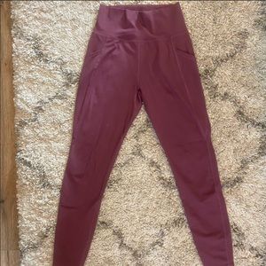 Alphabets surface pocket leggings